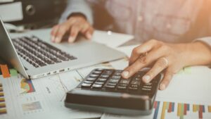 Read more about the article Why to Invest in Clover Finance
